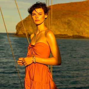 BLACK Anthropologie Strapless Tie Front Midi Drew